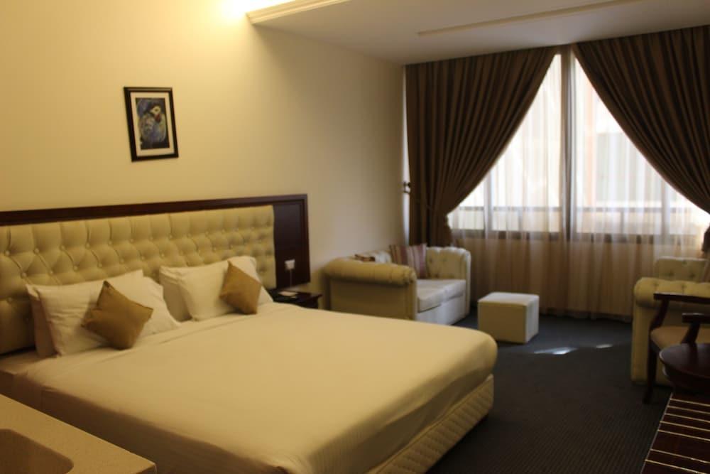 Midtown Hotel & Suites Бейрут Экстерьер фото