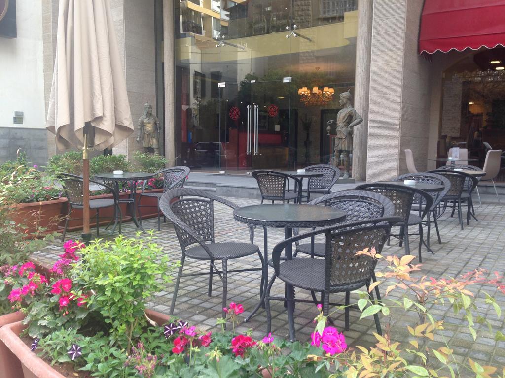 Midtown Hotel & Suites Бейрут Экстерьер фото