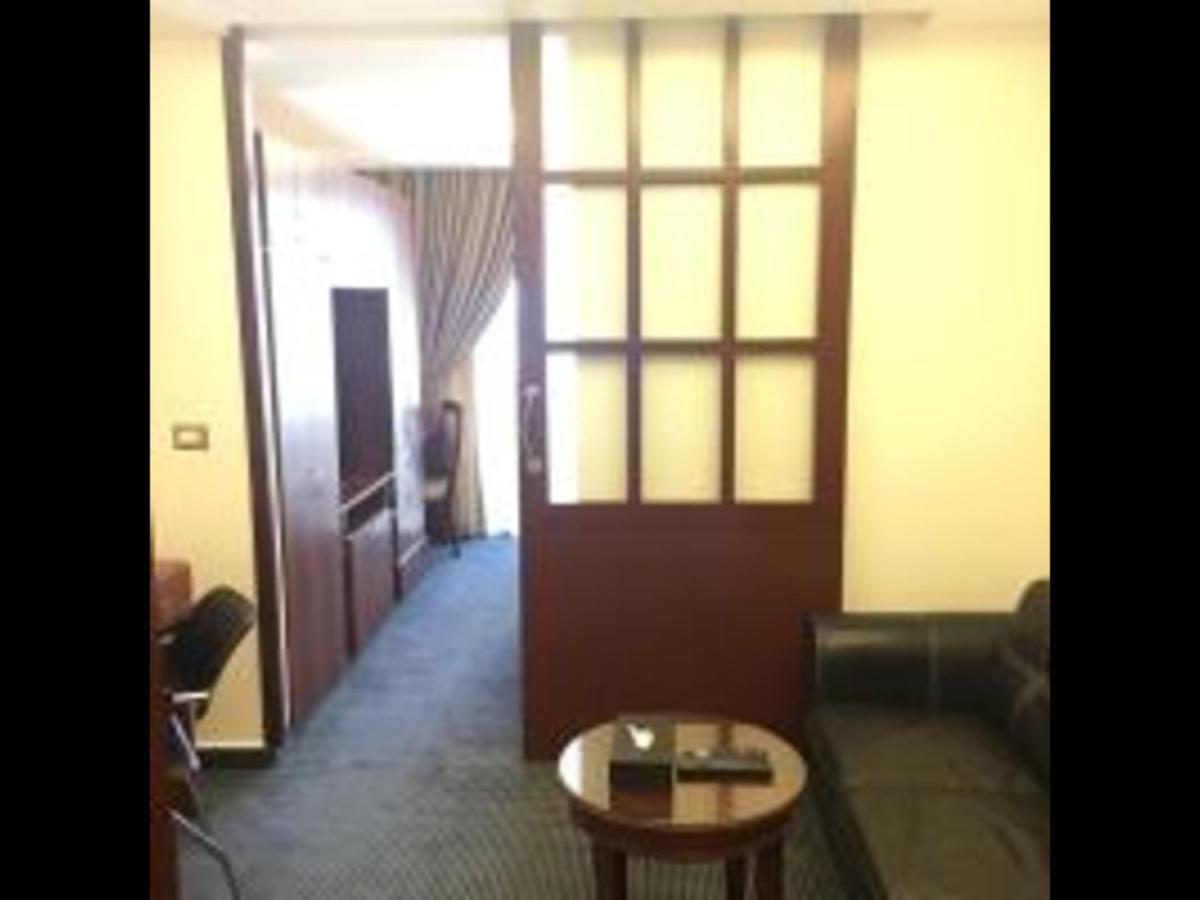 Midtown Hotel & Suites Бейрут Экстерьер фото