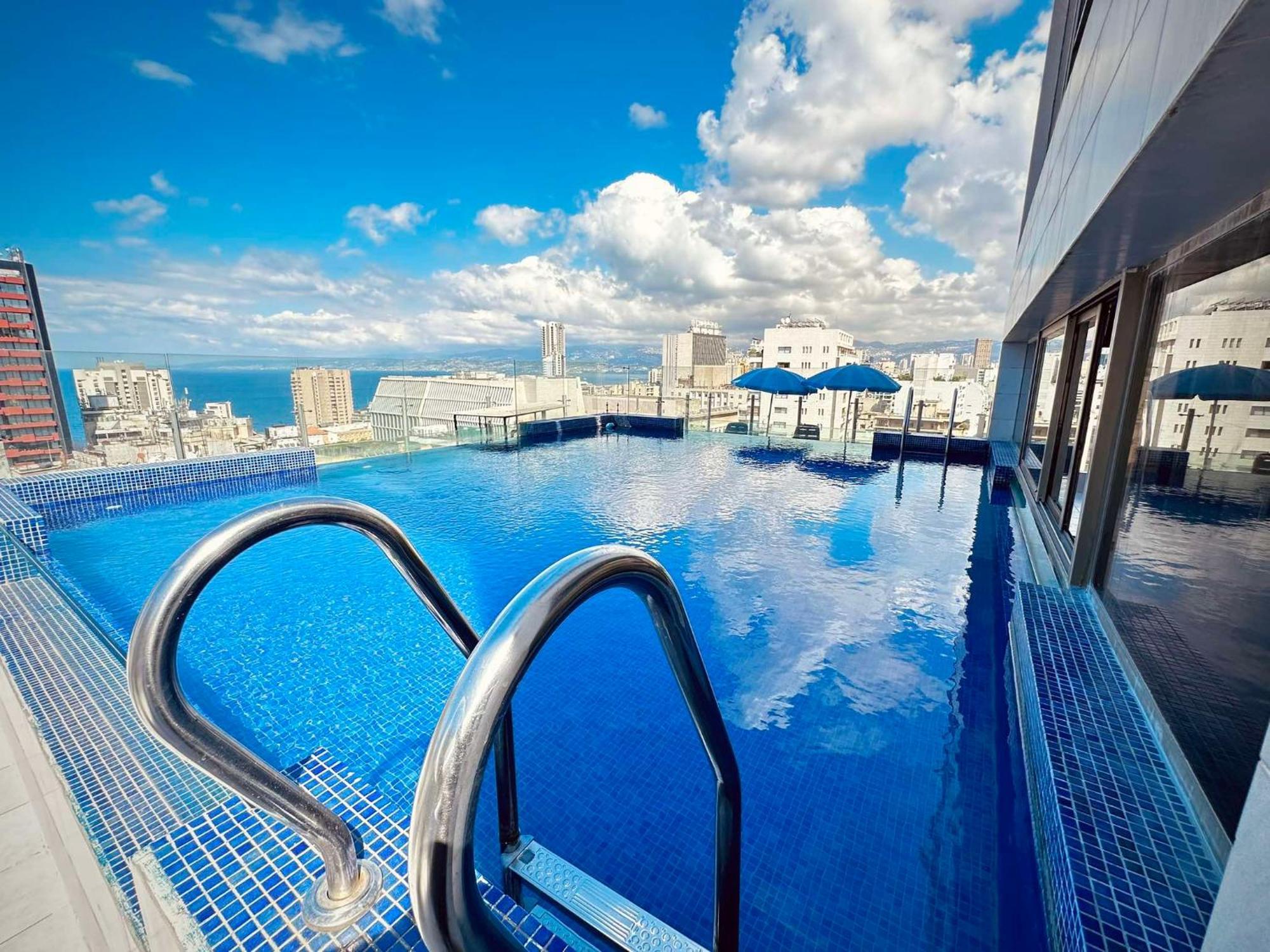 Midtown Hotel & Suites Бейрут Экстерьер фото