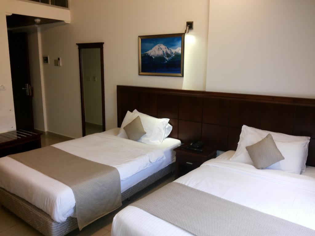 Midtown Hotel & Suites Бейрут Экстерьер фото