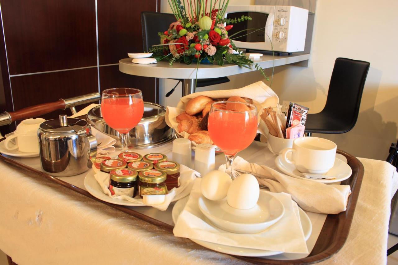 Midtown Hotel & Suites Бейрут Экстерьер фото